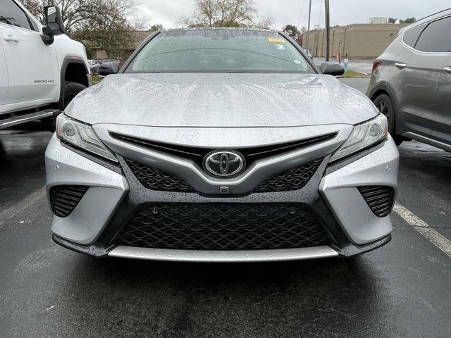 2018 Toyota Camry XSE 3