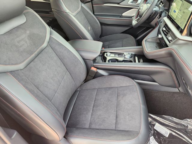 2025 Ford Explorer ST photo
