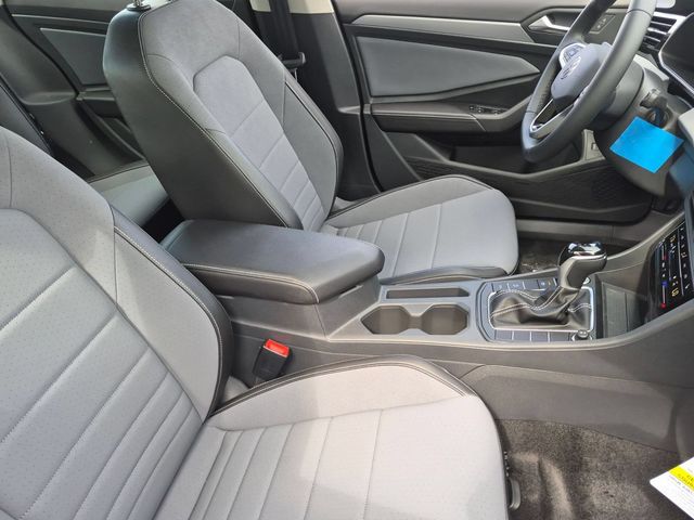 2026 Volkswagen Jetta SE - Photo 25