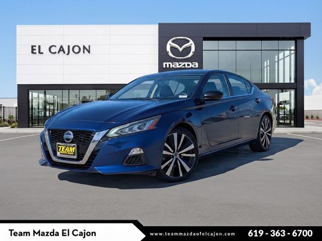 Deep Blue Pearl 2019 Nissan Altima Sedan Front-Wheel Drive Continuously Variable Transmission