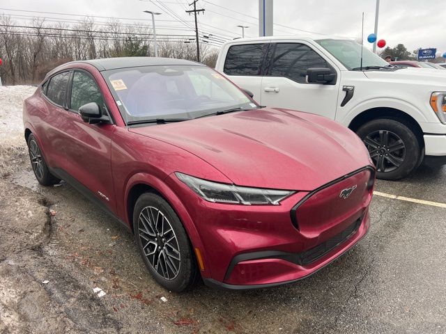 2025 Ford Mustang Mach-E Premium AWD