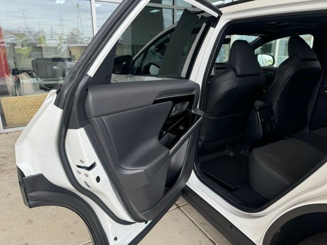 2024 Toyota bZ4X XLE photo