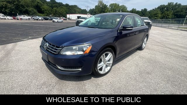 Night Blue Metallic 2014 Volkswagen Passat Sedan Front-Wheel Drive 6-Speed Dual Clutch