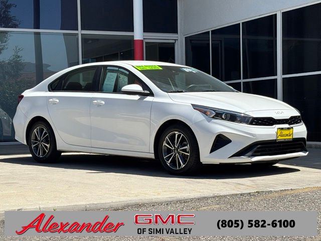2023 Kia Forte LXS FWD