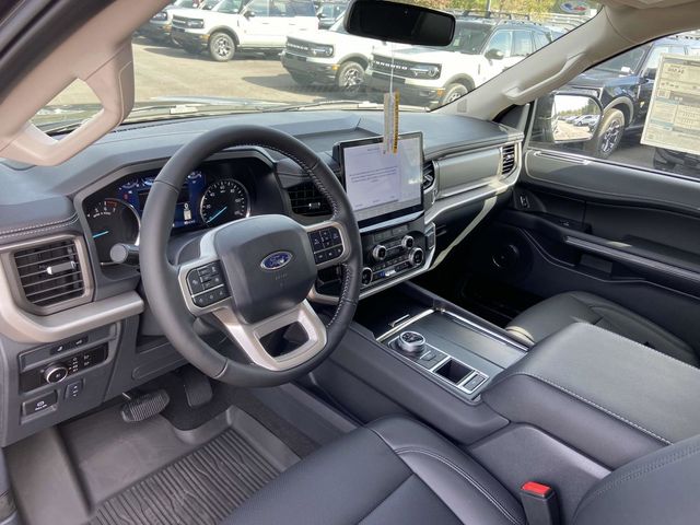 2024 Ford Expedition XLT 16