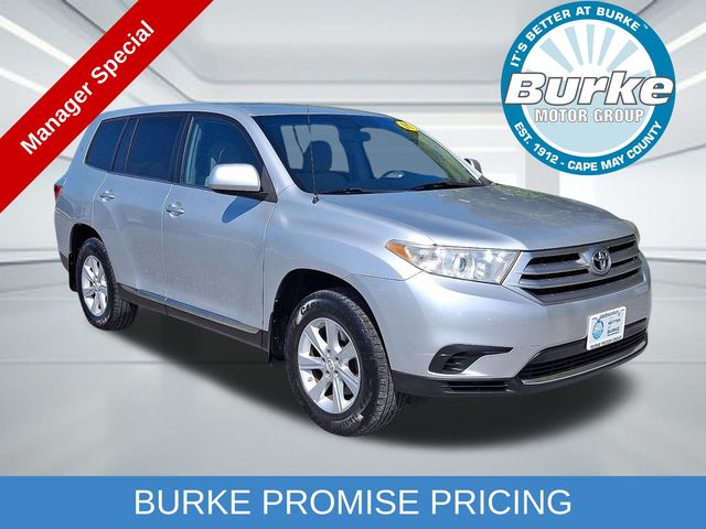 Classic Silver Metallic 2011 Toyota Highlander SUV / Crossover Front-Wheel Drive 5-Speed Automatic Overdrive