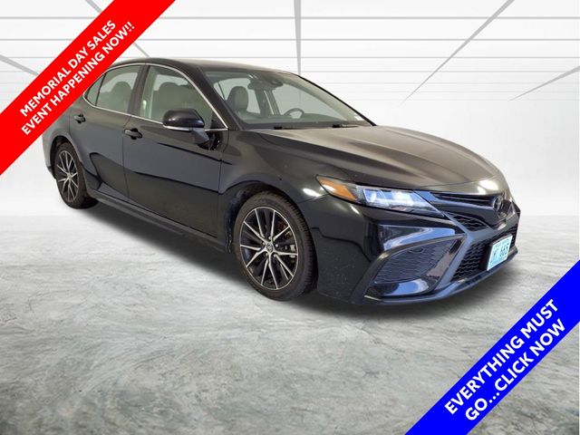 2023 Toyota Camry SE photo