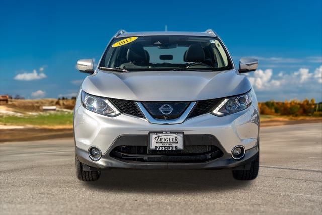 2017 Nissan Rogue Sport SL 2