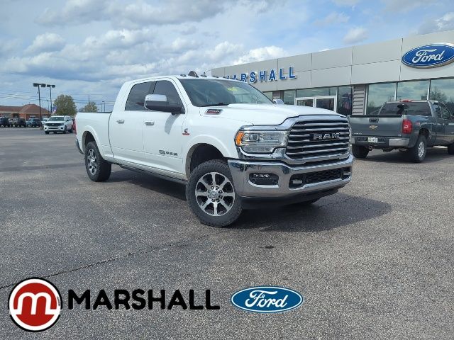 Bright White Clearcoat 2022 RAM 3500 Limited Longhorn Mega Cab 4WD Pickup Truck Four-Wheel Drive 6-Speed Automatic