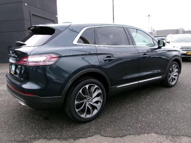 used 2022 Lincoln Nautilus car, priced at $35,496