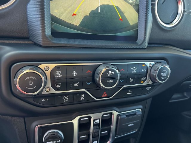 Used 2023 Jeep Wrangler SUV