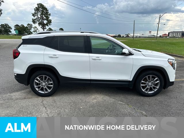 Used 2024 White GMC SLT image 4