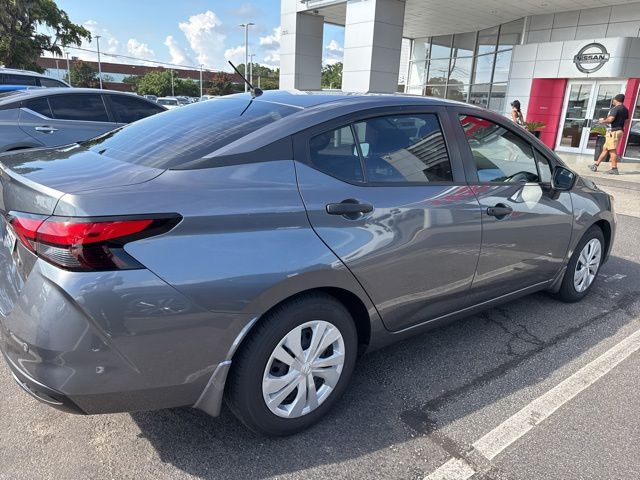 2023 Gun Metallic Nissan Versa 1.6 S FWD Sedan