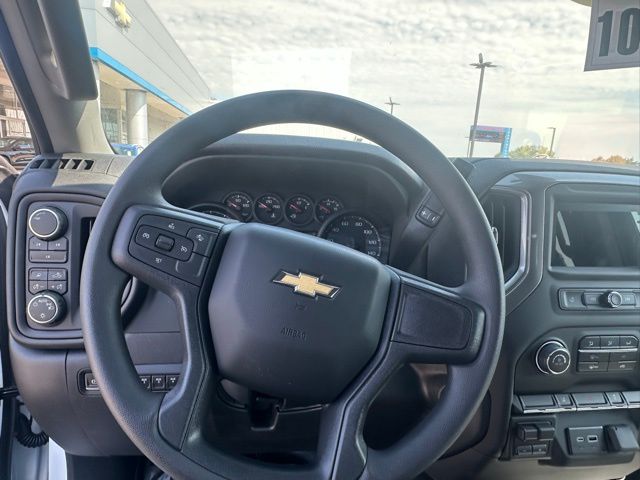 2024 Chevrolet Silverado 2500HD Work Truck photo