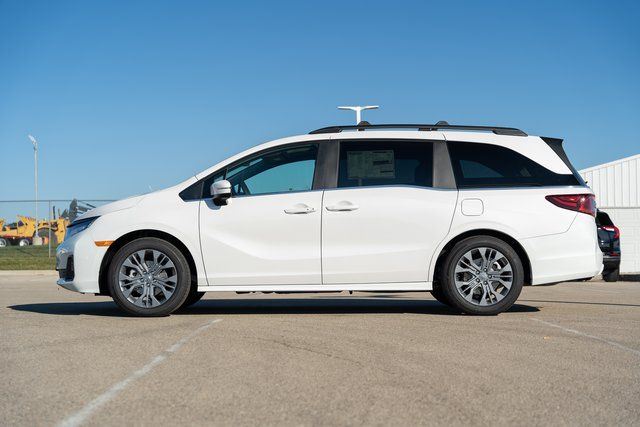 2025 Honda Odyssey Touring 4