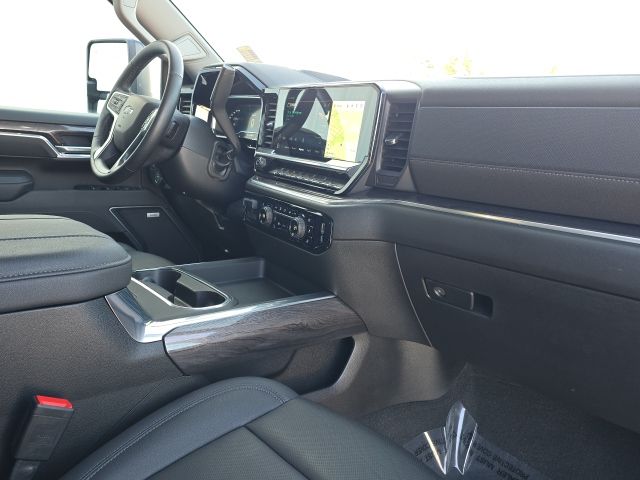 2025 Chevrolet Silverado 3500HD LTZ:168696A