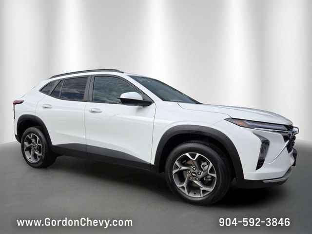 2025 Chevrolet Trax #8