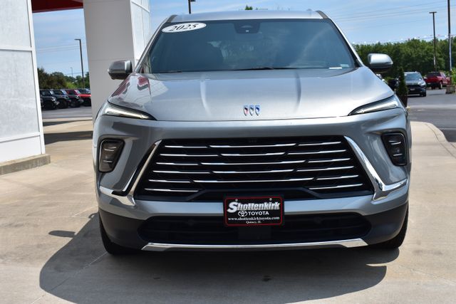 Used 2025 Buick Enclave SUV