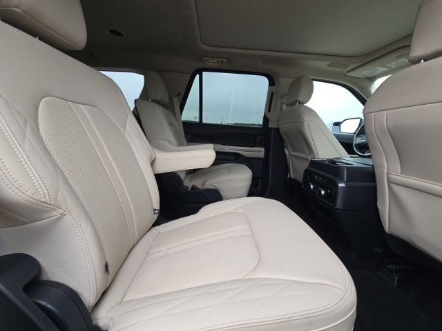 2023 Ford Expedition Platinum:168660A