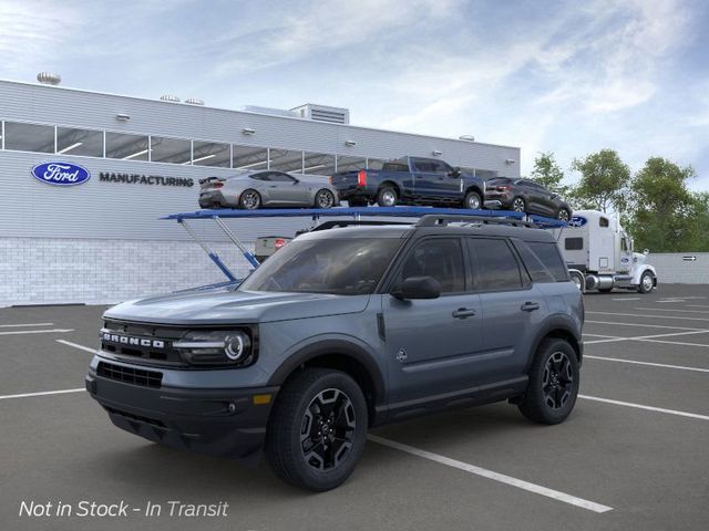 2024 Ford Bronco Sport Outer Banks 2