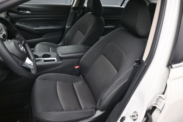 Used 2025 Nissan Altima Sedan