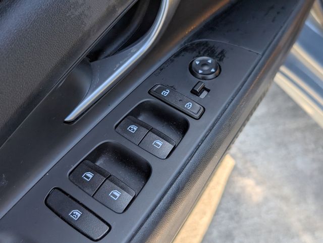 2022 Hyundai Elantra SEL - 10