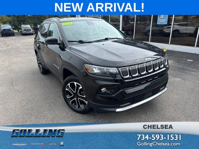 Diamond Black Crystal Pearlcoat 2022 Jeep Compass SUV / Crossover Four-Wheel Drive 9-Speed Automatic