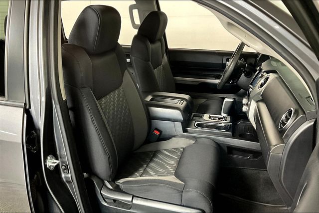 2021 Toyota Tundra SR5 photo