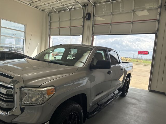 2017 Toyota Tundra SR5 CrewMax 4.6L