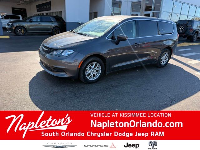 2023 Chrysler Voyager LX FWD