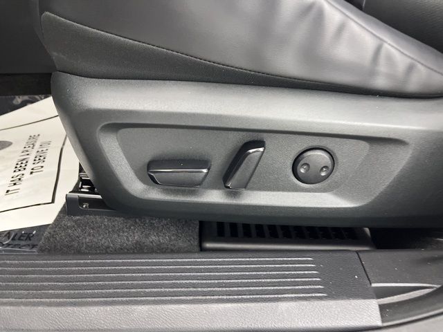 2023 Pearl White Tricoat Nissan Rogue SV FWD SUV