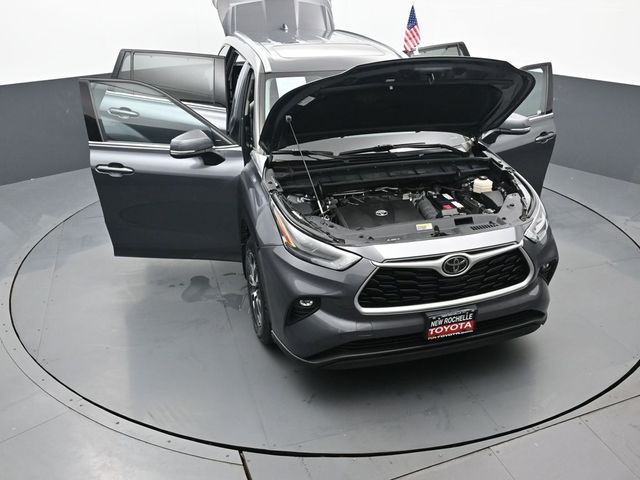 2021 Toyota Highlander XLE 55