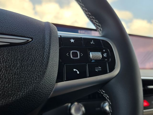 2027 Genesis Gv70
