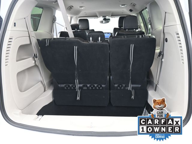 2023 Chrysler Pacifica Touring L photo
