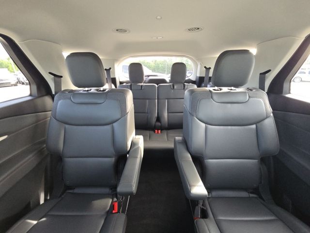 2025 Ford Explorer Active:B02481