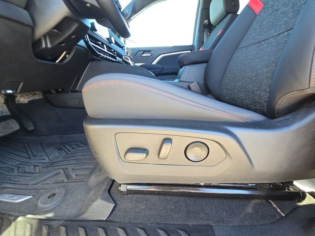 2024 Chevrolet Colorado Z71:C02463