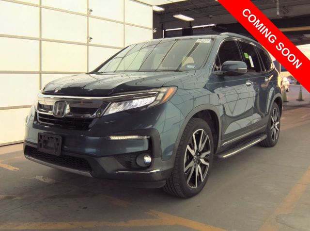 Gray (Steel Sapphire Metallic) 2019 Honda Pilot Touring FWD with Rear Captain's Chairs SUV / Crossover Front-Wheel Drive 9-Speed Automatic