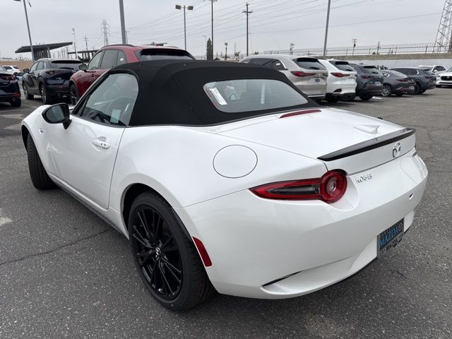 2024 Mazda MX-5 Miata Club 7