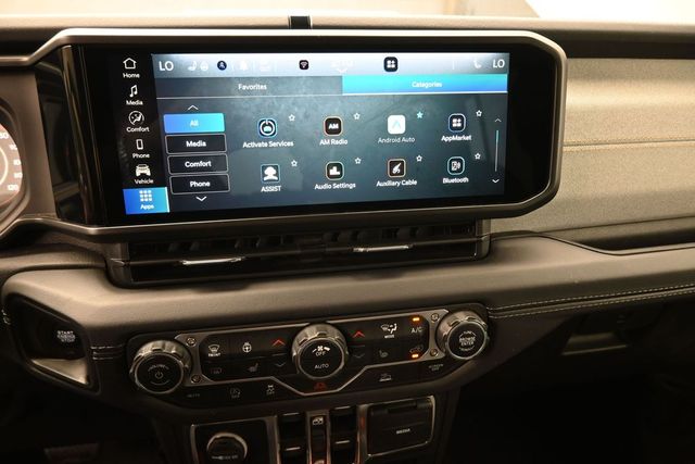 Used 2025 Jeep Wrangler SUV