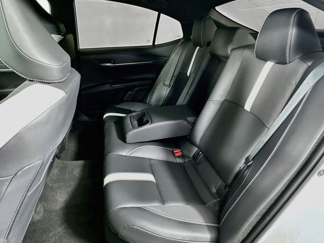 2025 Toyota Camry SE - Photo 16