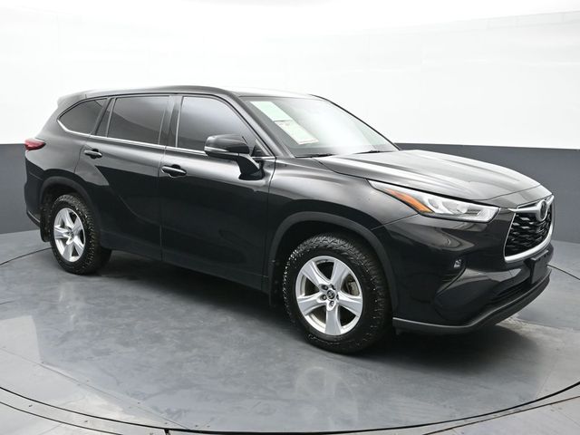 2020 Toyota Highlander LE 8