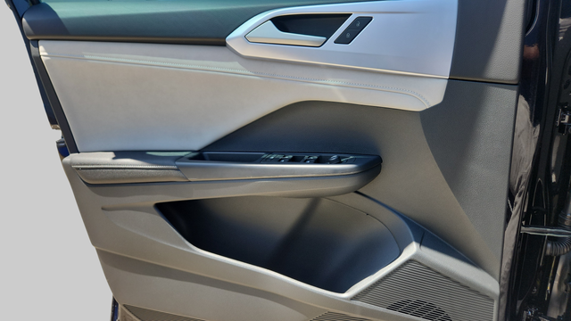 2025 Volkswagen Taos