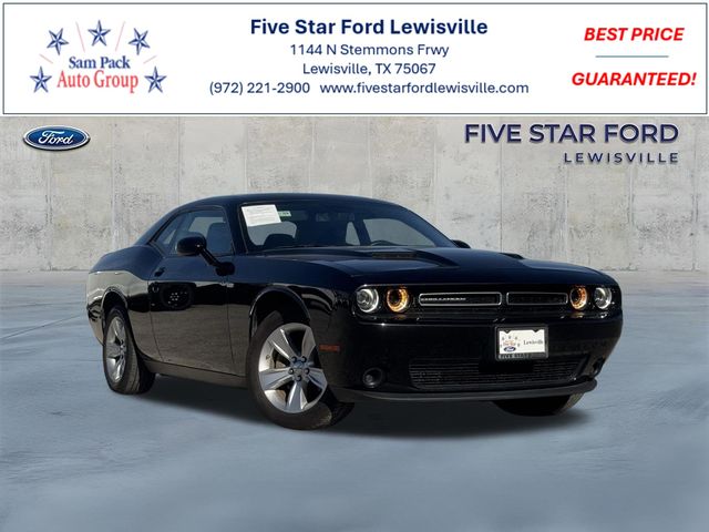 Pitch Black Clearcoat 2023 Dodge Challenger SXT RWD Coupe Rear-Wheel Drive 8-Speed Automatic