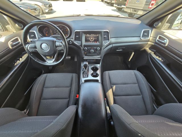 2020 Jeep Grand Cherokee Laredo E:B02330