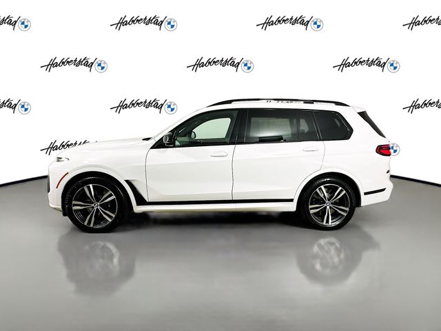 2025 BMW X7 M60i 8