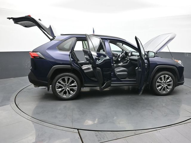 2019 Toyota RAV4 XLE Premium 54