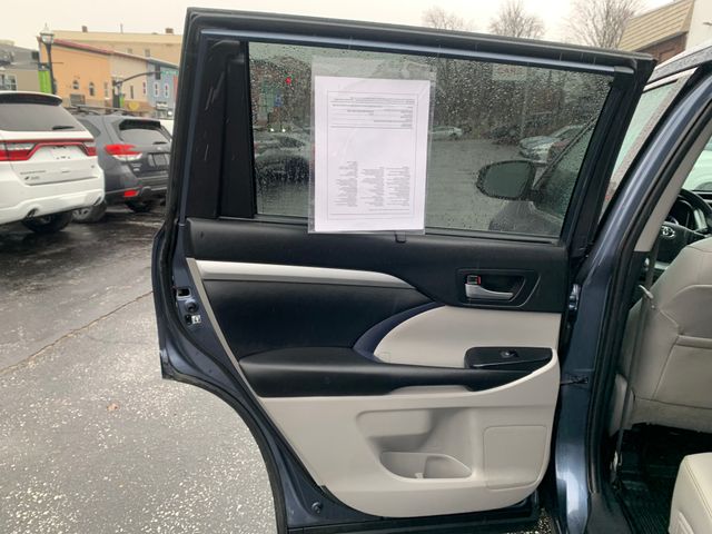 Used 2019 Toyota Highlander SUV