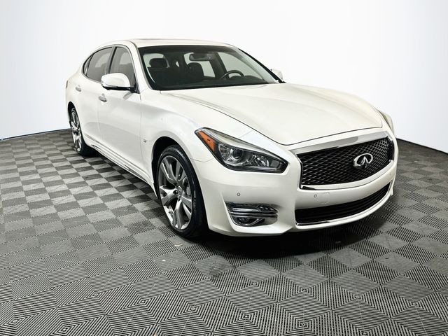 2018 INFINITI Q70L 3.7 Luxe AWD