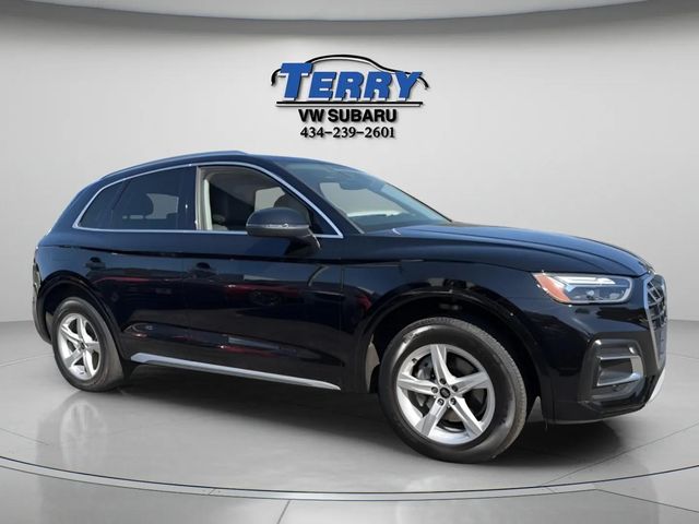 2023 Audi Q5 40 Premium