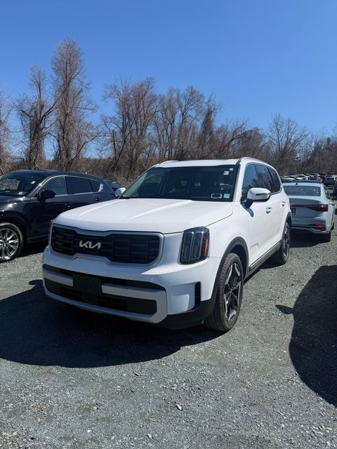 Glacial White Pearl 2024 Kia Telluride S AWD SUV / Crossover All-Wheel Drive 8-Speed Automatic